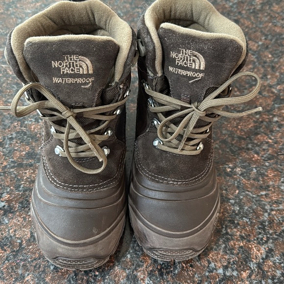 The North Face Kids Size 3 winter boys .  NEVER WORN! - Picture 4 of 4